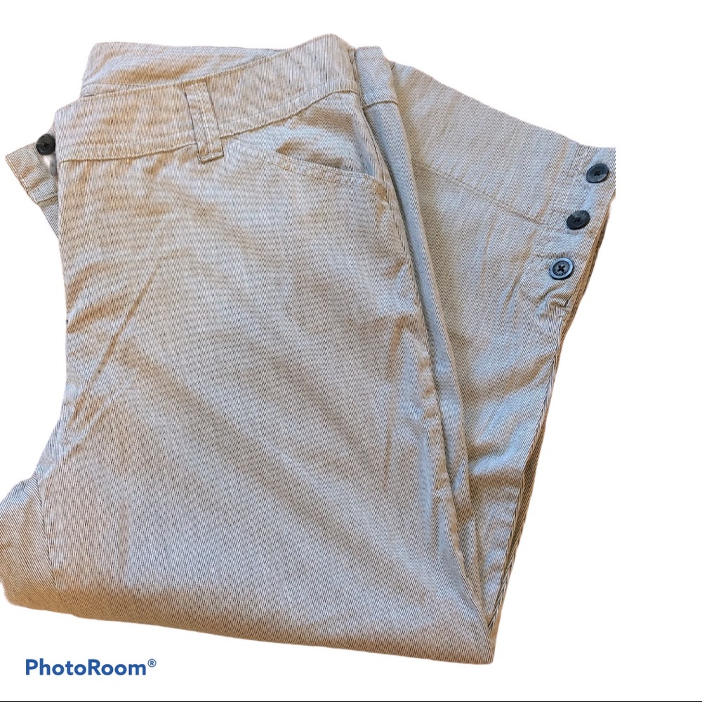 Charter Club women’s Capri pant
